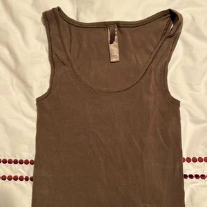 Skims Fit Everybody tank